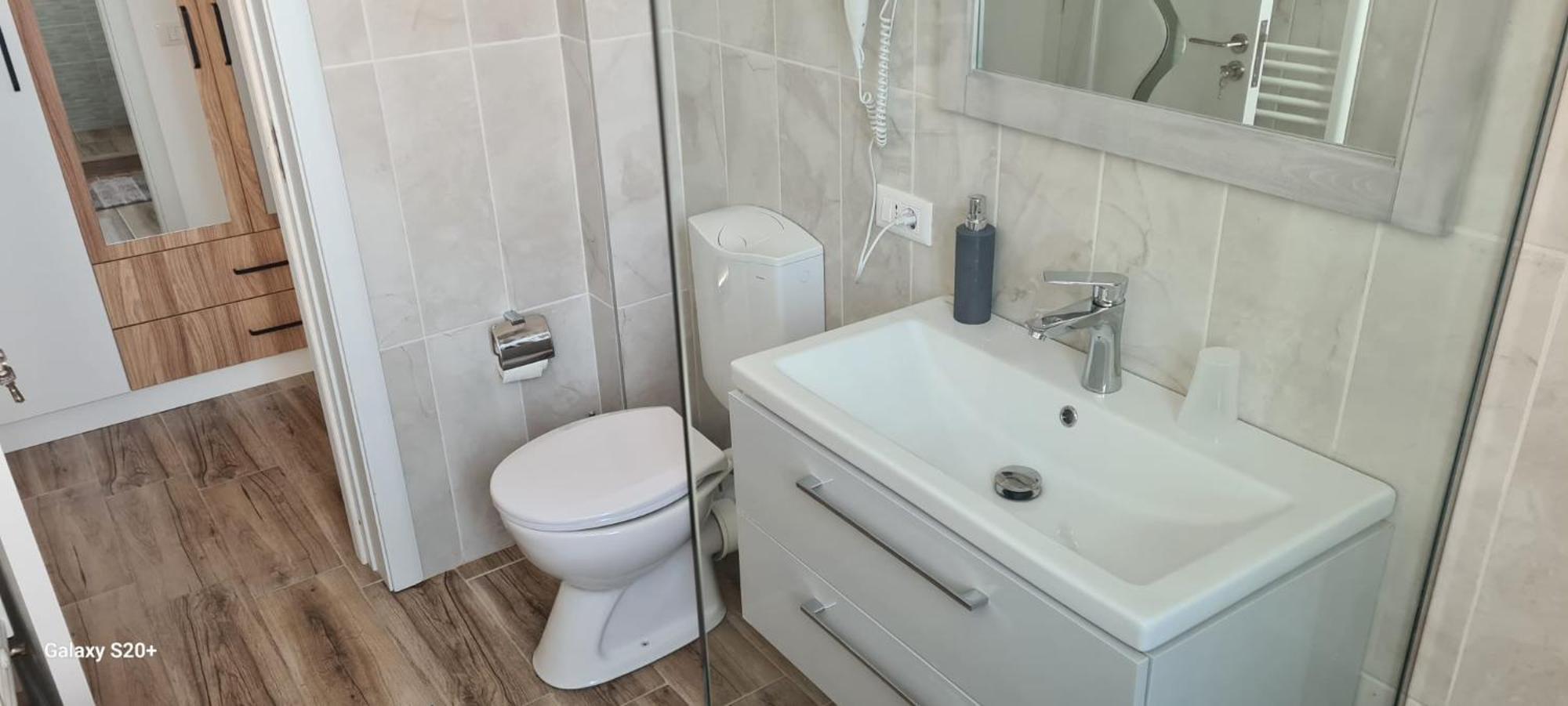 Râmnicu VâlceaApartament Lucian公寓 外观 照片